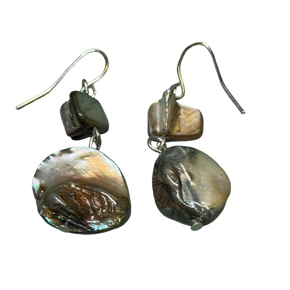Natural MOP Abalone Shell Purple Grey Bead Dangle Hook Pierced Earrings 1.75” - Picture 1 of 6